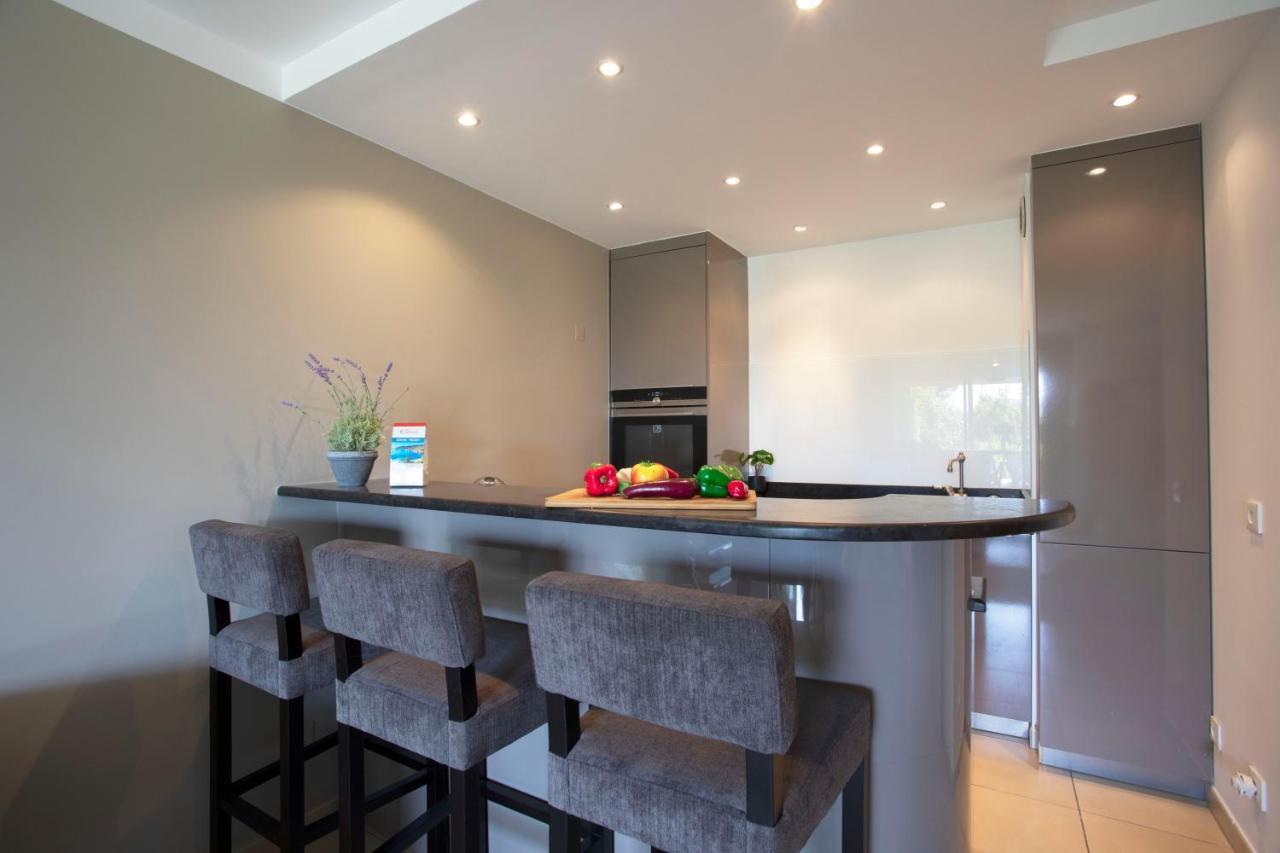 Domaine Des Roses Ap4222 By Riviera Holiday Homes Nizza Esterno foto